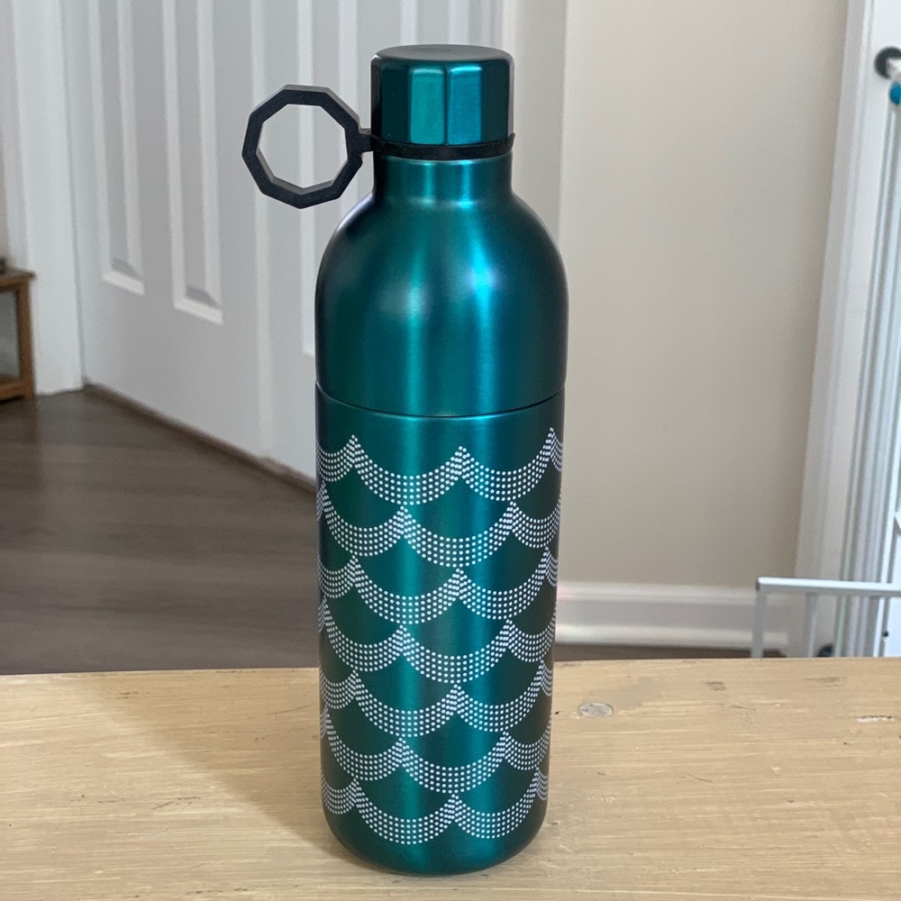 Starbucks water bottle / iced coffee container
